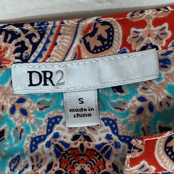 DR2  Women’s Quarter Length Top Size Small - Picture 7 of 7